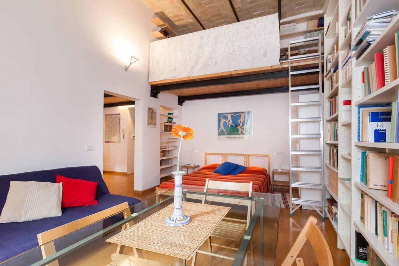 8 Studio Rome Luaran gambar