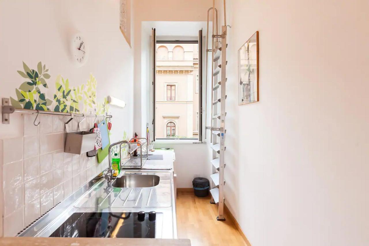 8 Studio Rome Luaran gambar